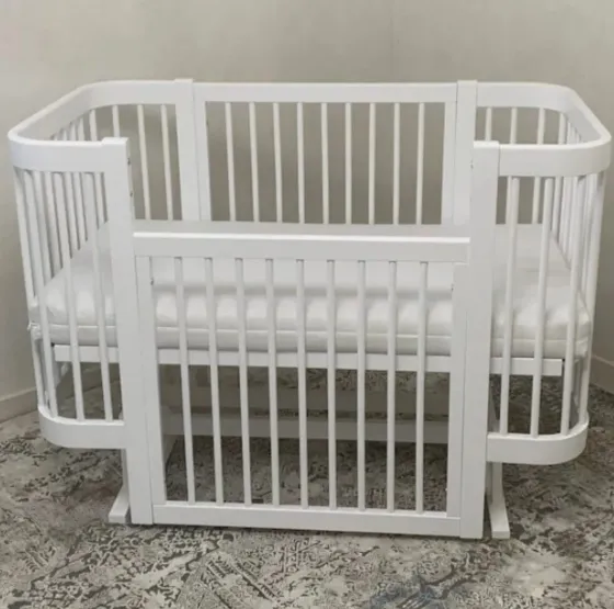Patut Kuzya Elza Alb pe balansoar
