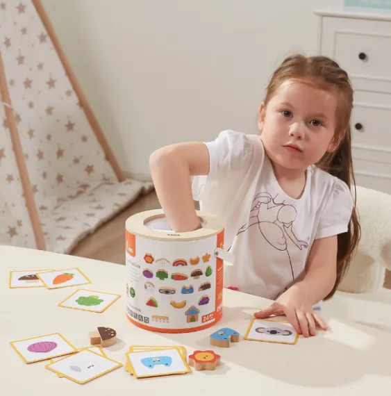 Joc Educativ „Atinge și Găsește” Joc Educativ „Atinge și Găsește”