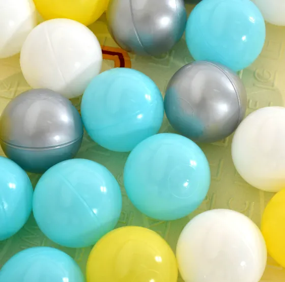 Manej Moni GameZone 60 balls Beige, 150×200 cm Manej Moni GameZone 60 balls Beige, 150×200 cm