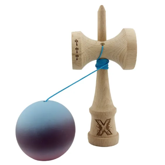 „Kendama X Original”, Profesionala, Flippy, Rulment Metalic, Ața 55 cm, Cupe Mari, 7 x 6 x 18 cm, gradient albastru-mov „Kendama X Original”, Profesionala, Flippy, Rulment Metalic, Ața 55 cm, Cupe Mari, 7 x 6 x 18 cm, gradient albastru-mov