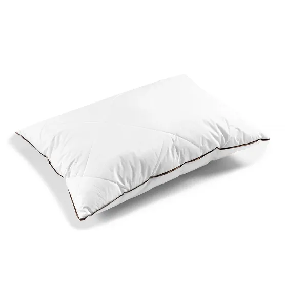 Pernă PernaMea Standard alb-rosu Pernă PernaMea Standard alb-rosu