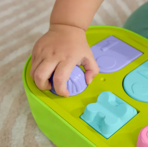 Jucărie educativă „De-a v-ați ascunselea cu animalele” de la Fisher Price Jucărie educativă „De-a v-ați ascunselea cu animalele” de la Fisher Price