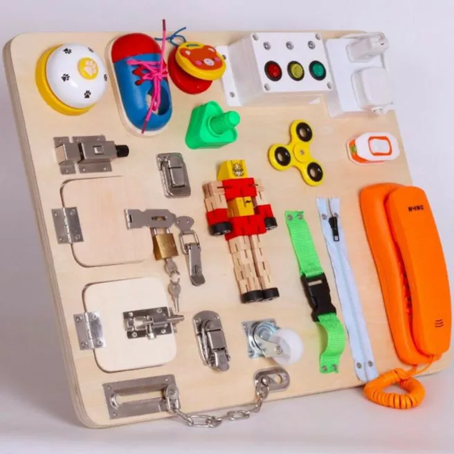 Busyboard educativ cu telefon, cod 1372D Busyboard educativ cu telefon, cod 1372D
