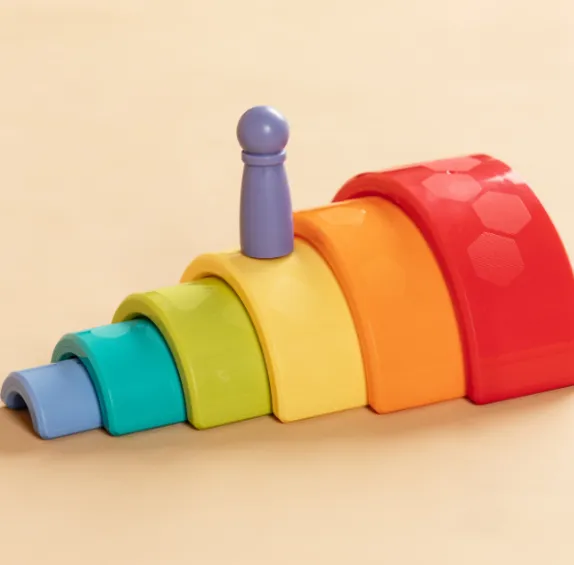 Jucărie de tras cu sfoară „Cameleonul curcubeu” Jucărie de tras cu sfoară „Cameleonul curcubeu”