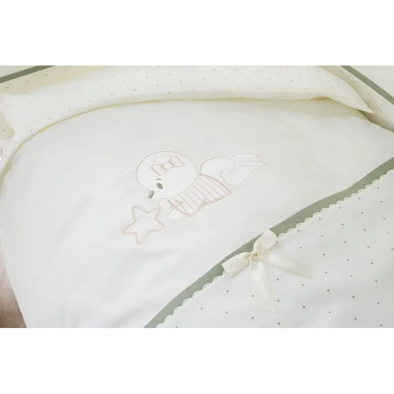 Lenjerie de pat pentru copii Perina Le petit bebe (PB3-01.1) Olive Lenjerie de pat pentru copii Perina Le petit bebe (PB3-01.1) Olive