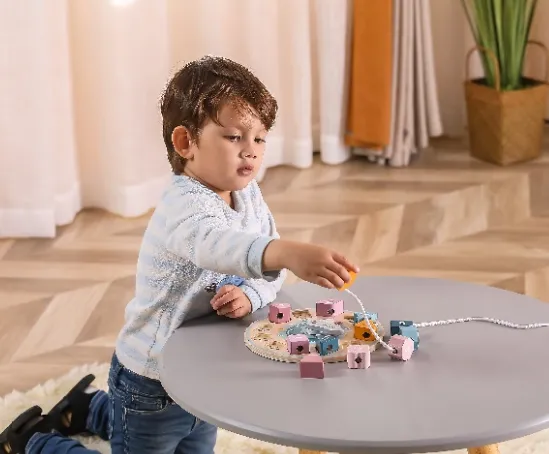 Sorter din lemn „Ceasul” cu șiret Sorter din lemn „Ceasul” cu șiret