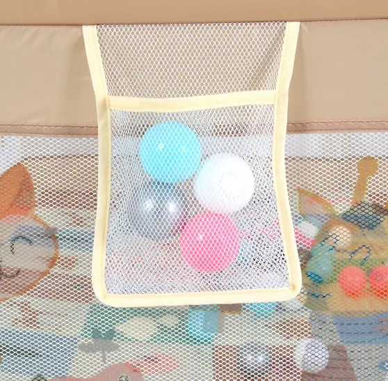 Manej Moni GameZone 60 balls Beige, 150×200 cm Manej Moni GameZone 60 balls Beige, 150×200 cm
