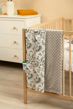 Plapuma Caretero Light Minky Grey Folk, 75x100 cm Plapuma Caretero Light Minky Grey Folk, 75x100 cm