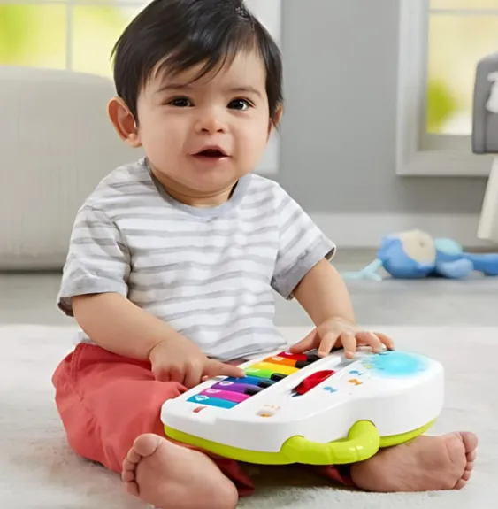 Jucărie muzicală în limba română ”Pian” de la Fisher-Price Jucărie muzicală în limba română ”Pian” de la Fisher-Price
