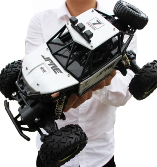 Mașină Rock Crawler 1:16, cu telecomanda, cu cameră, gri, cod 2390D Mașină Rock Crawler 1:16, cu telecomanda, cu cameră, gri, cod 2390D
