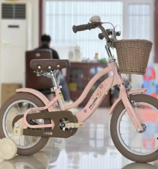 Bicicletă pentru copii cu 4 roți, 18 inch, roz, cod 2238D Bicicletă pentru copii cu 4 roți, 18 inch, roz, cod 2238D