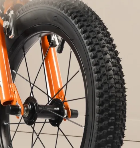 Bicicletă pentru copii cu 4 roți, 16 inch, portocalie, cod 2304D Bicicletă pentru copii cu 4 roți, 16 inch, portocalie, cod 2304D