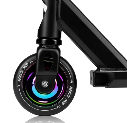 Trotineta Lionelo Whizz Neo Black Carbon Multicolor Trotineta Lionelo Whizz Neo Black Carbon Multicolor