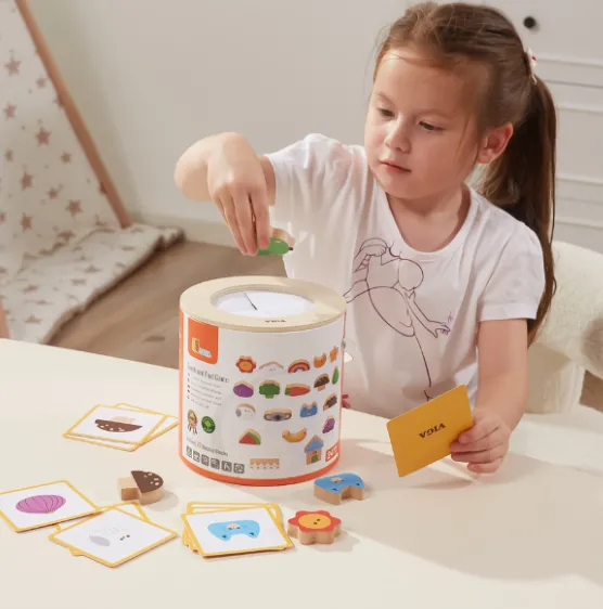 Joc Educativ „Atinge și Găsește” Joc Educativ „Atinge și Găsește”